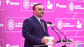 Bakan Kacır'dan Yapay Zeka ve Veri Merkezi Yatırımlarına Destek Açıklaması: Turcorn Hedefi 100 Milyar Dolar