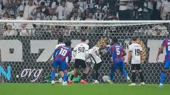Crystal Palace Teknik Direktörü Pierre Sage Üzerindeki Baskı Artıyor: Beşiktaş Maçı Sonrası Değerlendirmeler