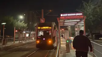 Kayseri'de Tramvay Yayaya Çarptı: 1 Ağır Yaralı