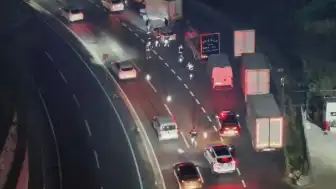 Küçükçekmece'de Asayiş Uygulamasında 7 Şüpheli Yakalandı, Ruhsatsız Silah ve Çalıntı Motosiklet Ele Geçirildi