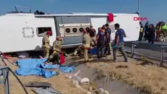 Manisa'da Feci Kaza: Tur Otobüsü ile Çekici Çarpıştı, 11 Kişi Hayatını Kaybetti, 27 Yaralı