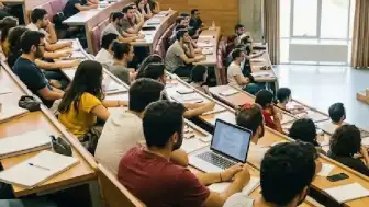 Üniversitelerde Zorunlu 'Evlilik Öncesi Eğitim' Dersi Tartışılıyor