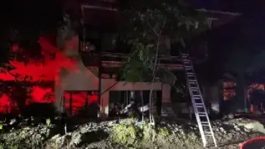 Adana'da Yangın Çıkan Evde Mahsur Kalan 6 Kişi Kurtarıldı