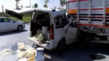 Başakşehir'de Kaza Tutanağı Sırasında Arkadan Çarpma: Bir Sürücü Sıkıştı