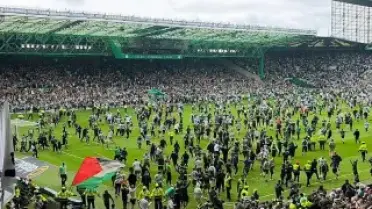 Celtic'in Şampiyonluğu Taraftar Sahaya İndiği İçin Tehlikede