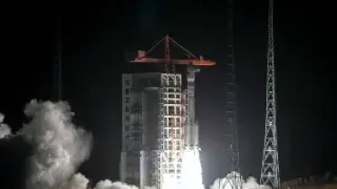 Çin Uzaya Yeni Uydu Grubu Fırlattı