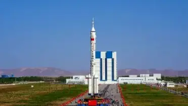 Çin'in Shenzhou-23 Uzay Aracı Fırlatma Sahasına Nakledildi