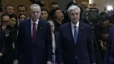 Cumhurbaşkanı Erdoğan, Astana'da Resmi Törenle Karşılandı