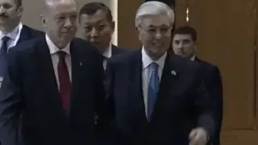 Erdoğan, Kazakistan'da Resmi Törenle Karşılandı