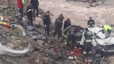 Erzincan'da Trafik Kazası: 2 Kişi Hayatını Kaybetti, 1 Kişi Yaralandı