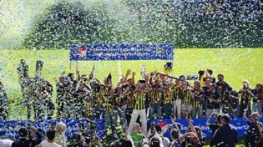 Fenerbahçe arsaVev, Turkcell Kadın Futbol Süper Ligi'nde Şampiyon Oldu