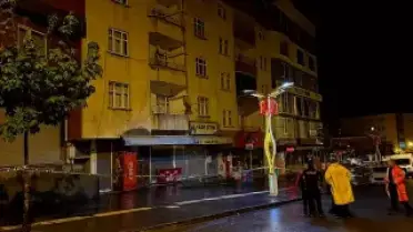 Hakkari'de Çökme Riski Nedeniyle 6 Bina Tahliye Edildi