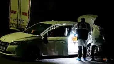 Küçükçekmece'de Kovalamaca: 2 Şüpheli Yakalandı, 1 Polis Memuru Yaralandı