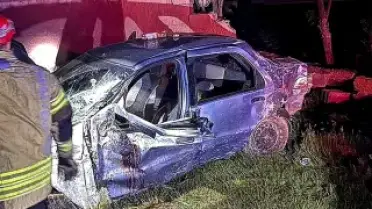 Muş'ta Feci Kaza: 4 Kız Kardeşin Bulunduğu Otomobil Duvara Çarptı, 1 Kişi Hayatını Kaybetti