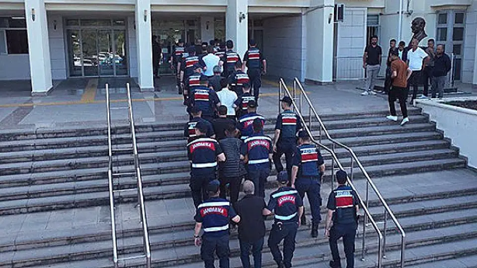 3 İlıde Dolandırıcılık Operasyonu: 105 Milyon TL'lik Varlık Aktarıldı