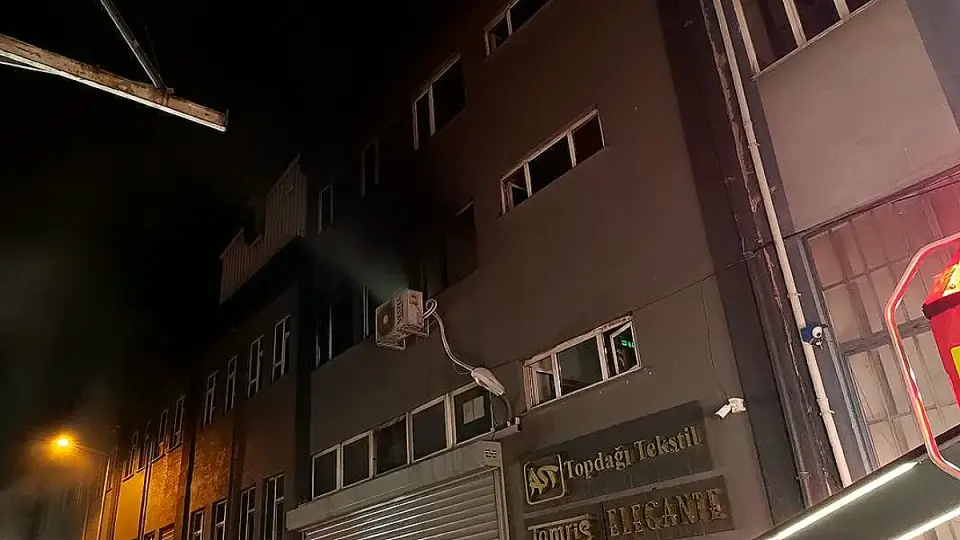 Bursa'da Tekstil Atölyesinde Yangın: Yaralı Yok
