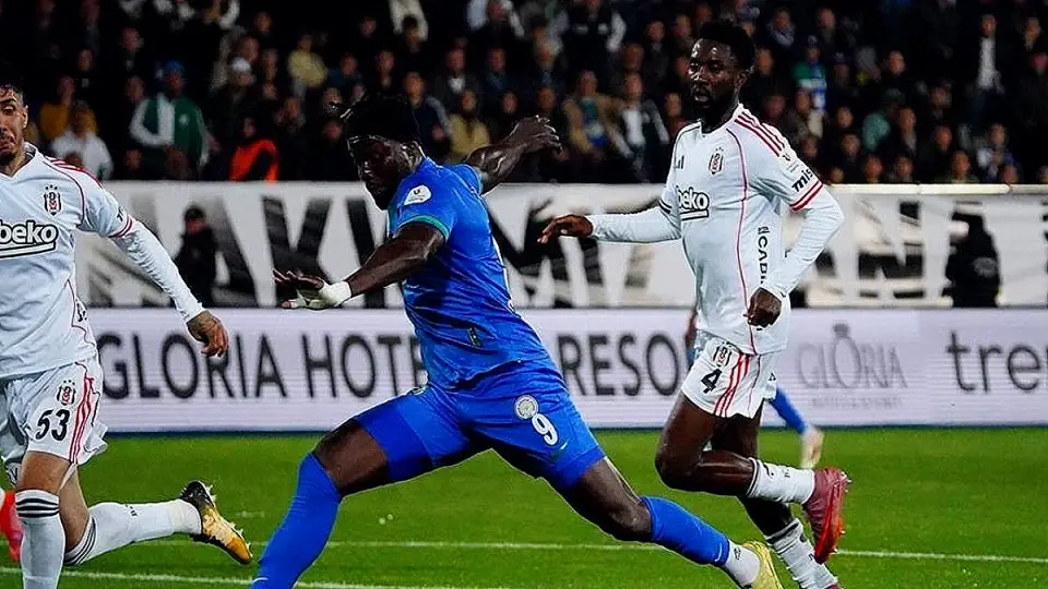 Çaykur Rizespor ve Beşiktaş Sezonun Son Maçında Puanları Paylaştı: 2-2