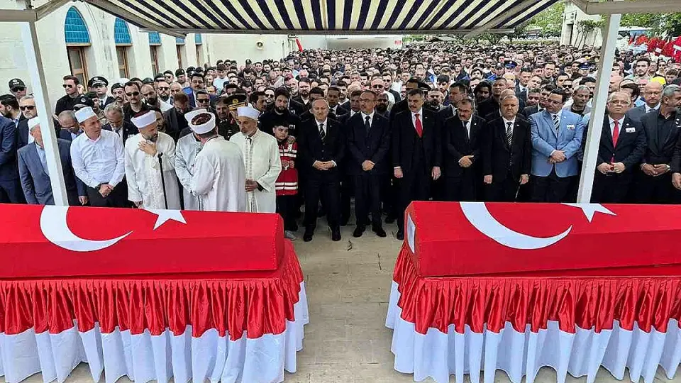 Çorlu'da Şehit Polisler İçin Cenaze Namazı Kılındı