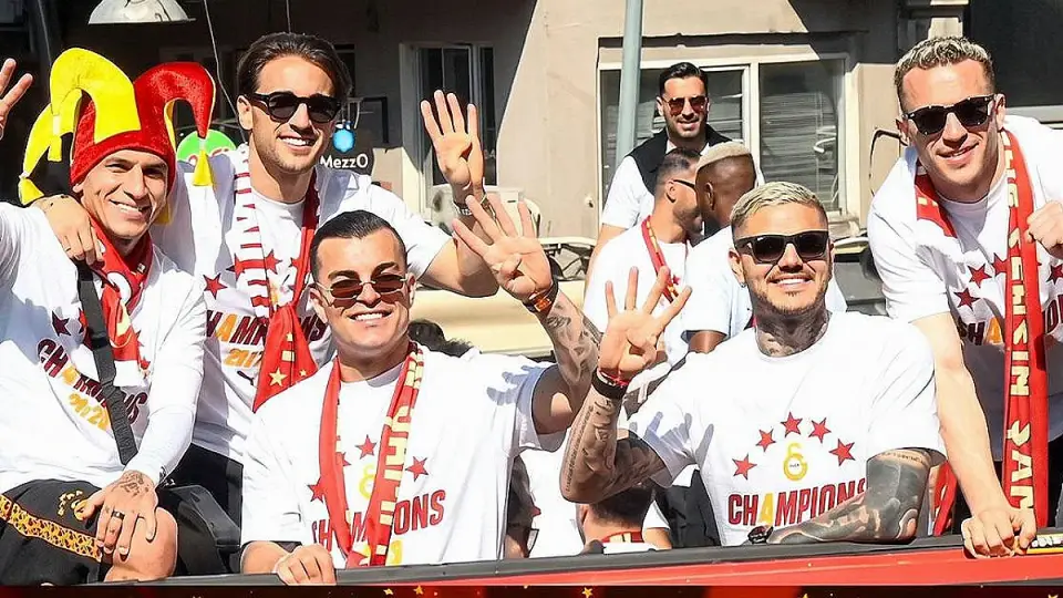 Galatasaray'dan Fenerbahçe'ye 'Fener Ağlama' göndermesi