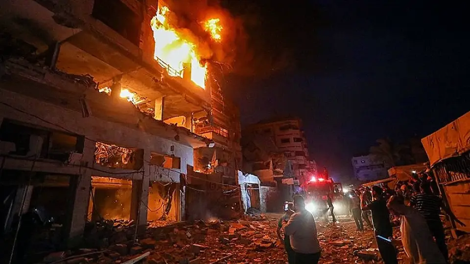 Gazze'de Hava Saldırısı: 7 Filistinli Hayatını Kaybetti