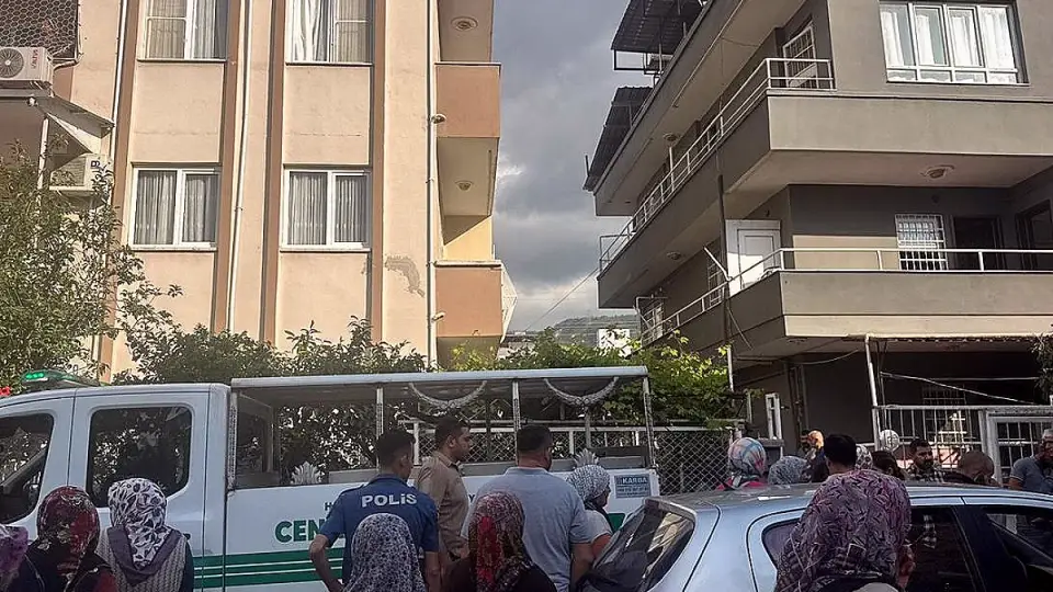 Hatay'da Eşini Tüfekle Vurarak Öldürdü