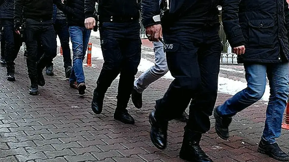 İstanbul Merkezli Operasyonda 98 Kişi Tutuklandı