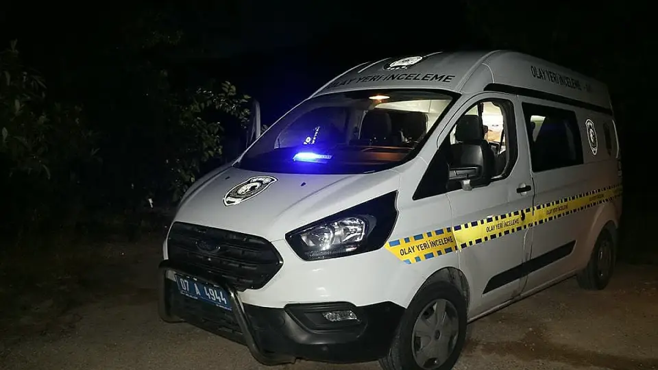 Kepez'de Borç Tartışması Kanla Bitti: 1 Kişi Hayatını Kaybetti