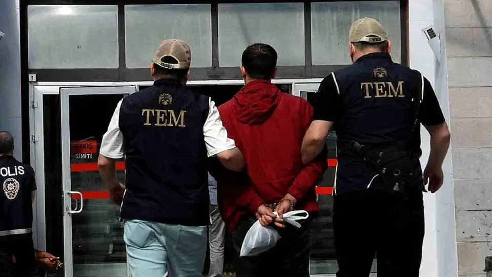 Kırmızı Bültenle Aranan Şüpheli Tutuklandı