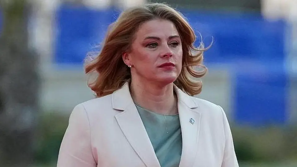 Letonya Başbakanı Evika Silina Görevinden İstifa Etti
