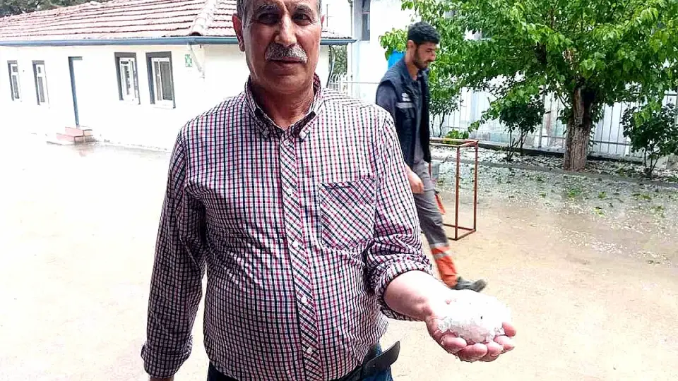 Malatya'da Dolu Yağışı Hayatı Olumsuz Etkiledi