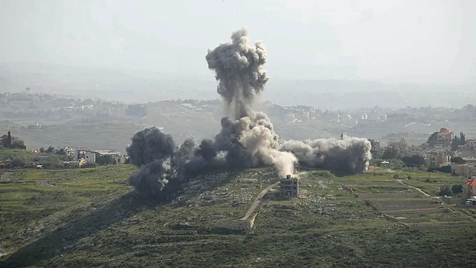Orta Doğu'da Savaş: İsrail, Lübnan'a Yeniden Bombalı Saldırı Düzenledi
