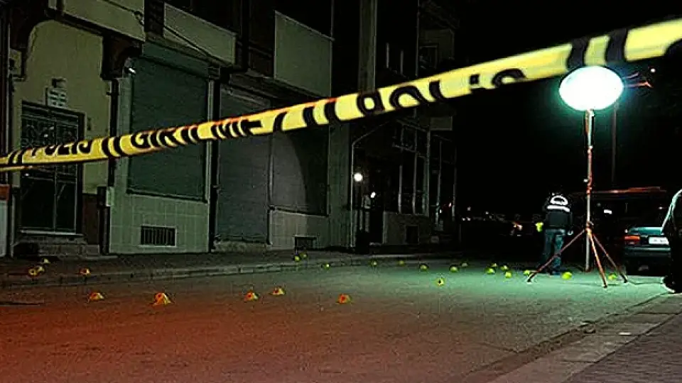 Sakarya'da Eşini Öldüren Koca İntihar Etti