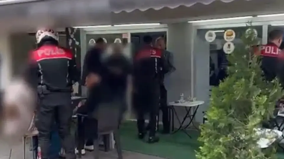 Sakarya'da Fuhşa Aracılık Eden Çay Ocağı Operasyonunda 4 Tutuklama