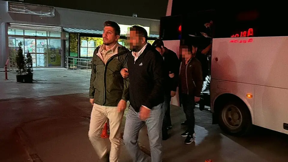 Tepebaşı Belediyesinde Yolsuzluk Operasyonu: Bahçede Kripto Madenciliği Cihazları Bulundu