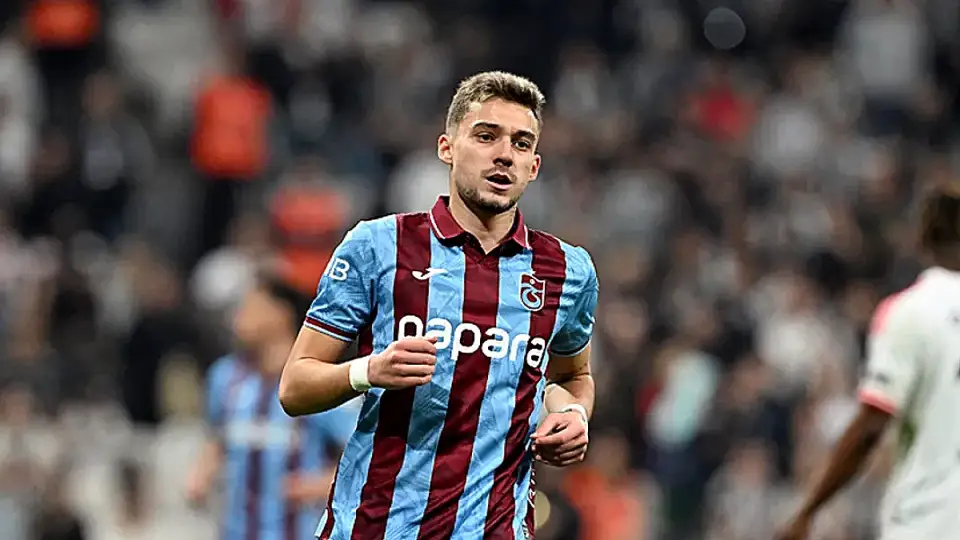 Trabzonspor, Ernest Muçi'nin Transferini KAP'a Bildirdi