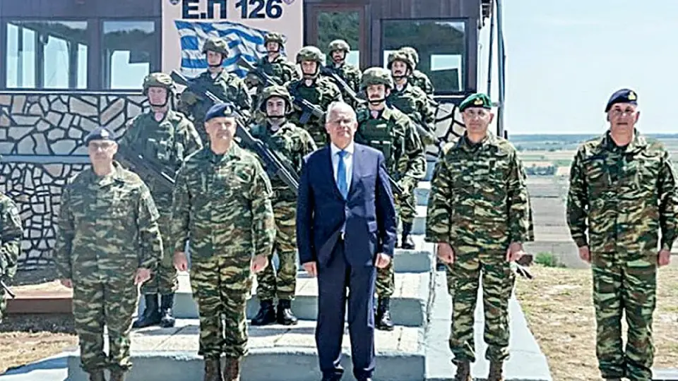 Yunanistan Cumhurbaşkanı Tasulas, Türkiye Sınır Karakolunda Geceledi