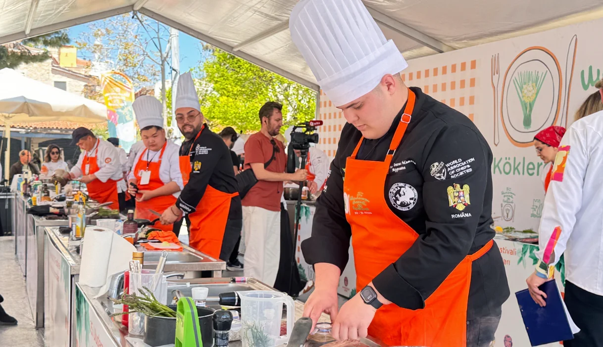 Alaçatı Ot Festivali'nde Uluslararası Şefler Yarıştı