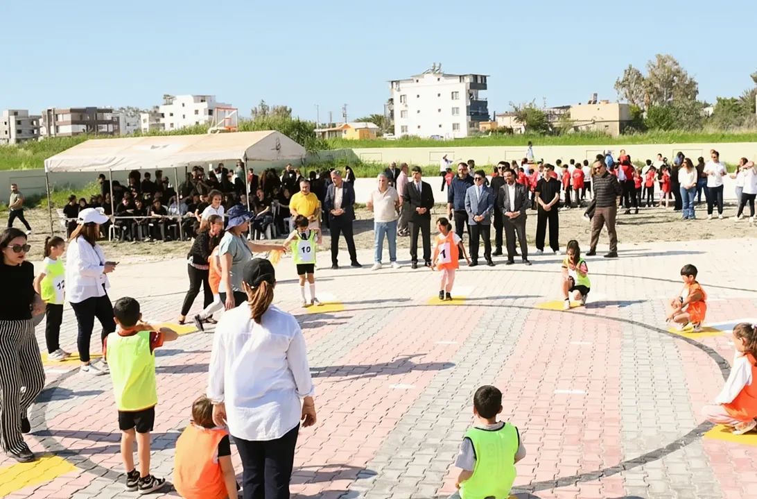 Arsuz'da Geleneksel Çocuk Oyunları Turnuvası Başladı