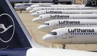 Lufthansa, İran savaşının jet yakıtı maliyetlerini artırması nedeniyle 20 bin uçuşunu iptal etti