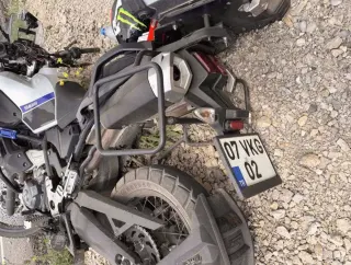 Osmaniye'de Motosiklet Kazası: Sürücü Ağır Yaralandı, Köpek Hayatını Kaybetti