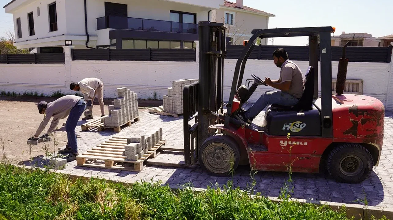 Tepebaşı'nda Sorunsuz Üstyapı İçin Çalışmalar Devam Ediyor