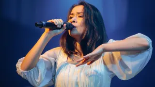 Şarkıcı Mitski'den İstanbul'da Konser