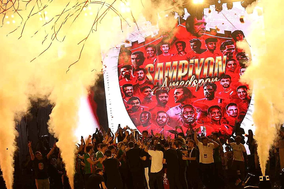 Amed Sportif Faaliyetler Şampiyonluğu Kutladı