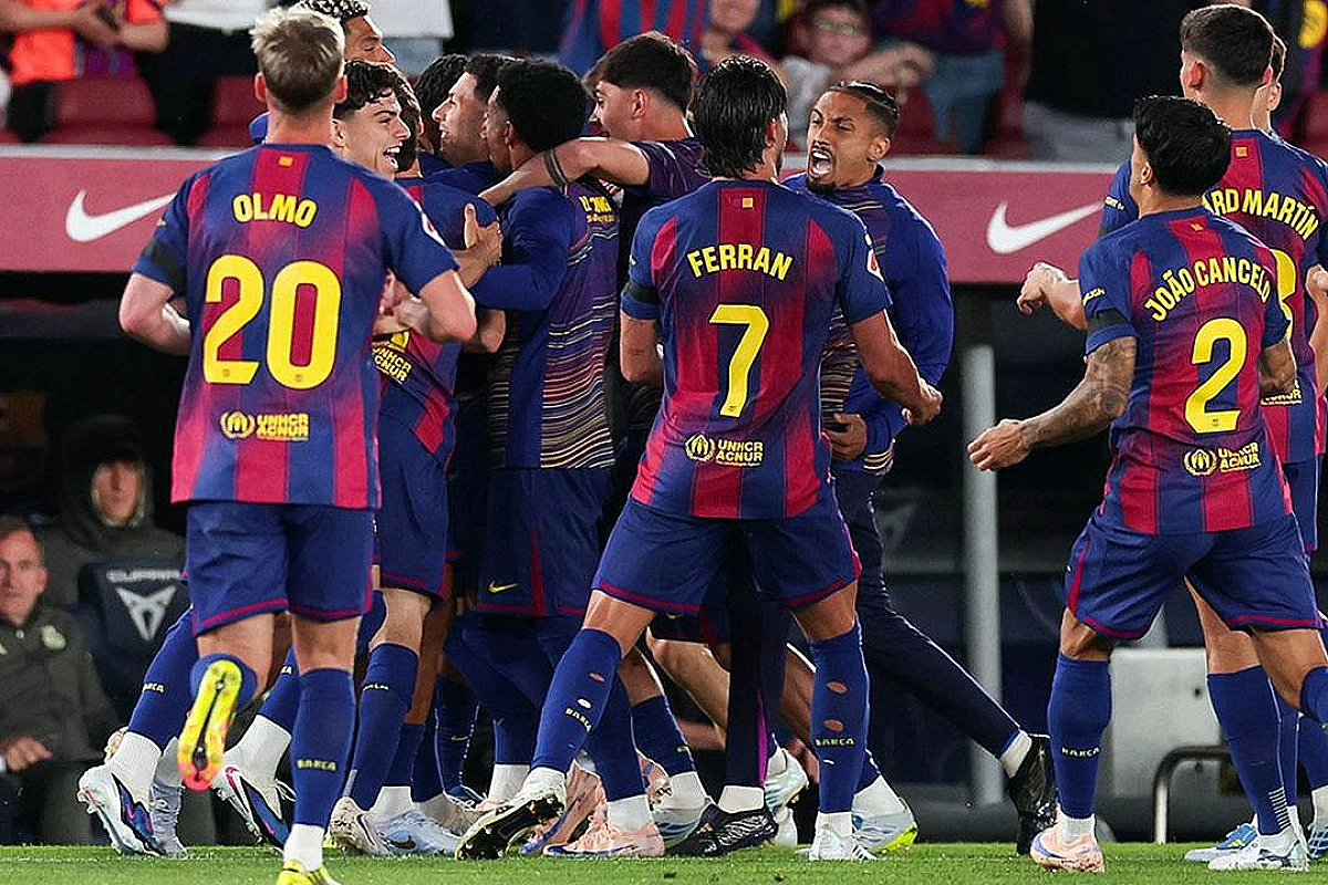 Barcelona, Real Madrid'i yenerek La Liga'da 29. şampiyonluğunu ilan etti