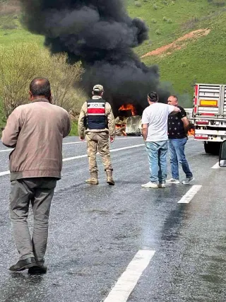Bitlis-Van Karayolunda Meydana Gelen Trafik Kazasında 2 Kişi Hayatını Kaybetti