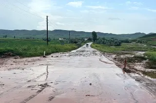 Çorum'da Dere Taştı, Sungurlu-Çankırı Yolu Ulaşıma Kapandı