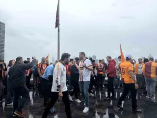 Galatasaray'ın Şampiyonluğu New York'ta Kutlandı