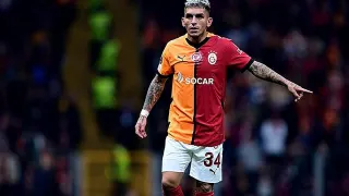 Galatasaraylı Futbolcu Lucas Torreira'ya Yumruklu Saldırı