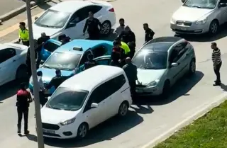 Gaziantep'te Taksiciyi Rehin Alan Şüpheli Kovalamaca Sonrası Yakalandı