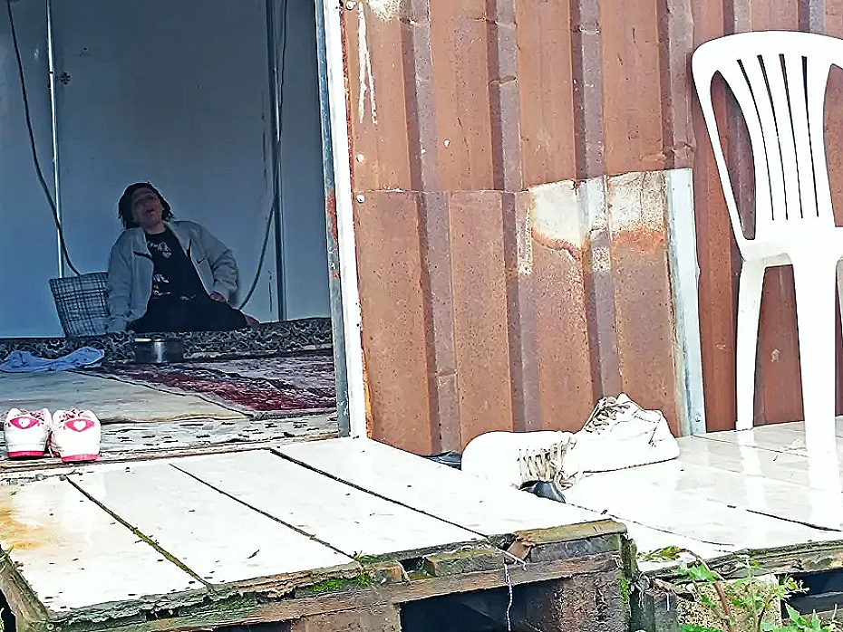 Hatay'da Heyelan: 15 Yaşındaki Çocuk Hayatını Kaybetti, Kardeşi Yoğun Bakımda